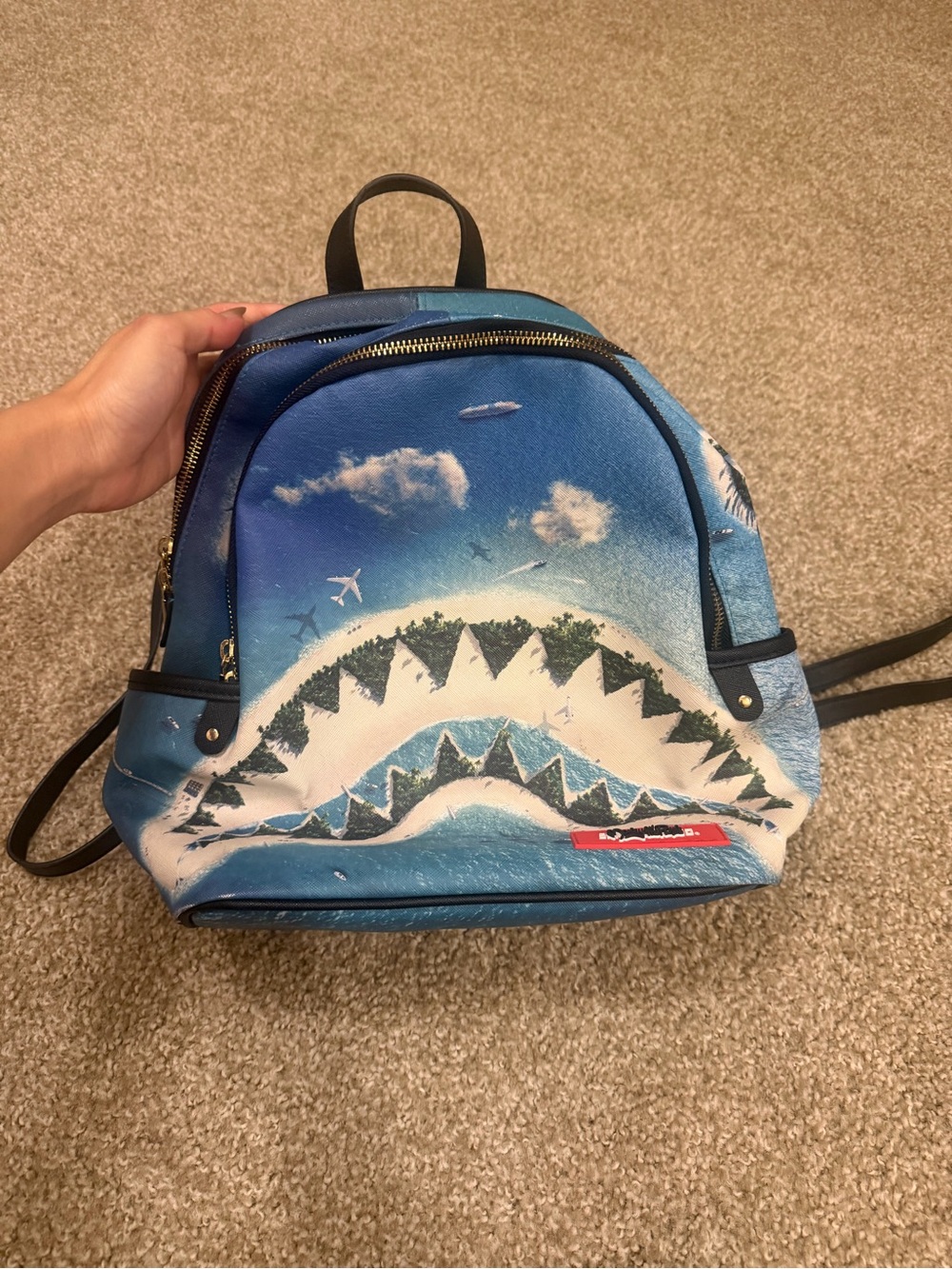 Spray ground Shark Island Savage mini back pack
